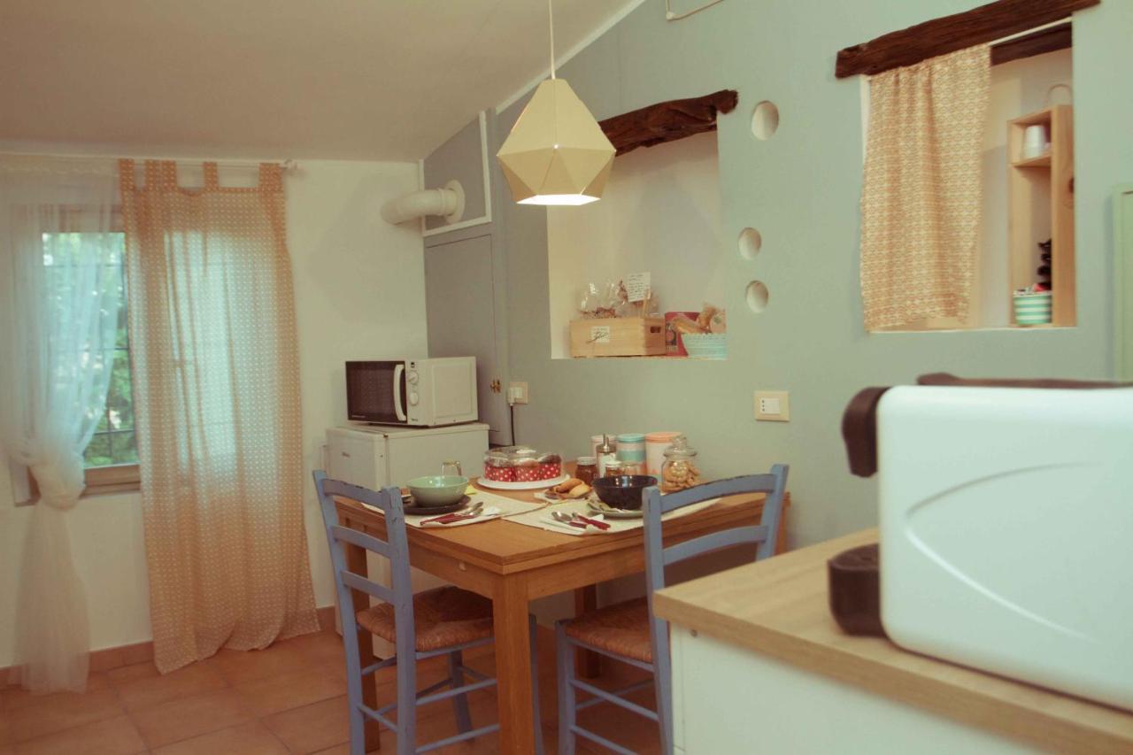 Bed and Breakfast La Finestra Sul Cortile Atri Exterior foto